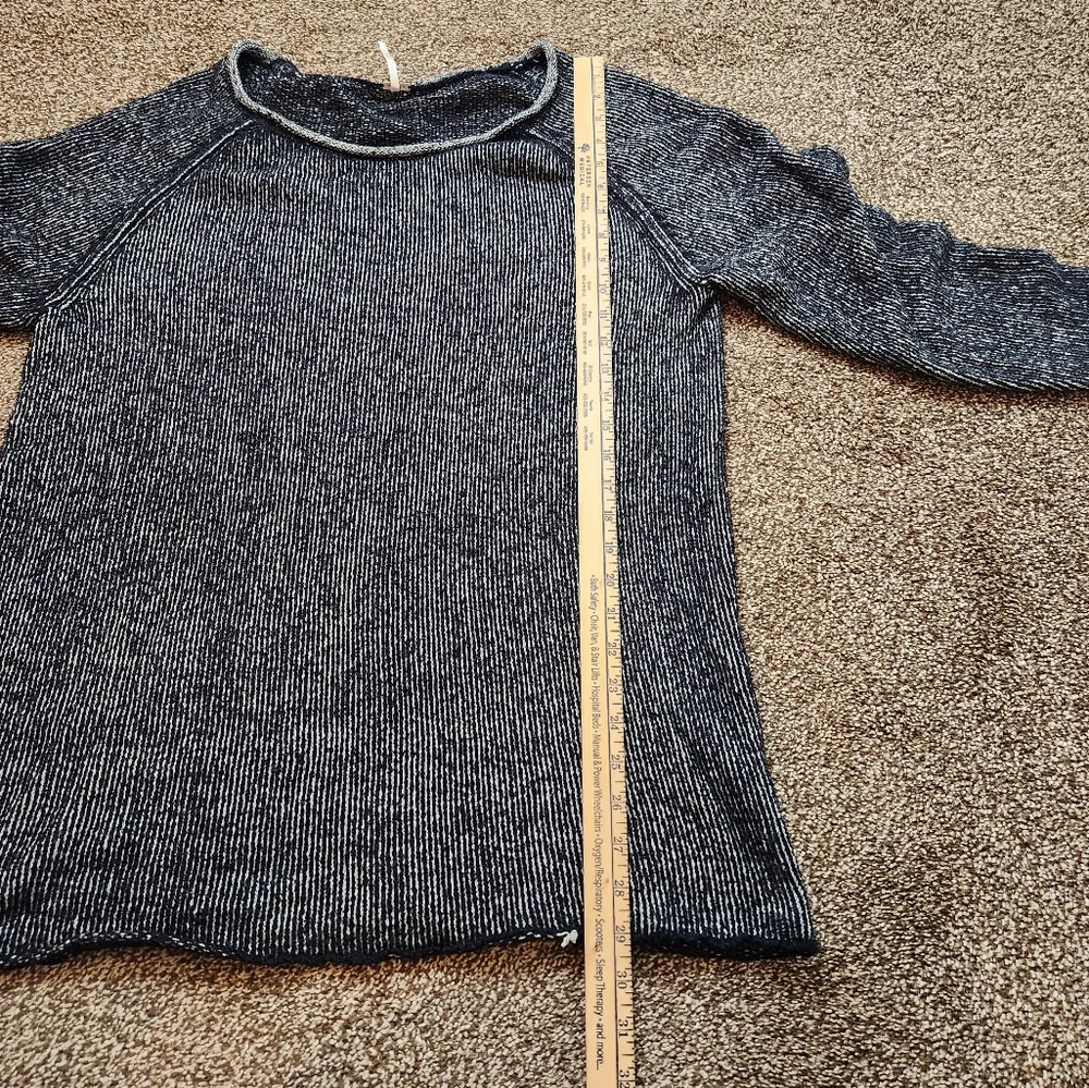 Free People Lennox Tunic Sweater In Onyx Size Small - Picture 8 of 8